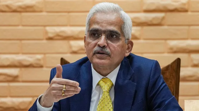 рд╕рдВрдХрдЯ рдореЗрдВ рдЕрд╡рд╕рд░: рднрд╛рд░рддреАрдп рдЕрд░реНрдерд╡реНрдпрд╡рд╕реНрдерд╛ рдХреА рдирдИ рдЙреЬрд╛рди