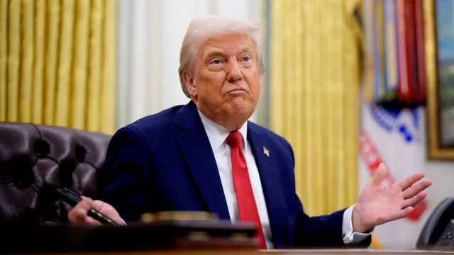 рджреБрдирд┐рдпрд╛ рдореЗрдВ рдирдИ рджрд░рд╛рд░: рдЯреНрд░рдВрдк рдХреА рдиреАрддрд┐ рд╕реЗ рдмрд┐рдЫреЬреЗ рдкреБрд░рд╛рдиреЗ рд╕рд╛рдереА